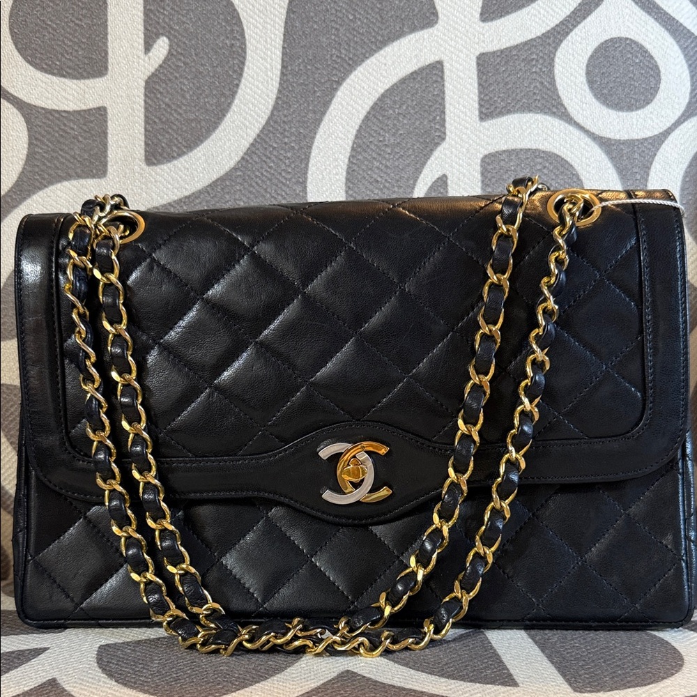 Chanel Black Vintage Quilted Shoulder Bag with Gold Chain